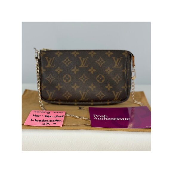 Louis Vuitton Monogram Pochette Accessoires - Picture 7 of 8